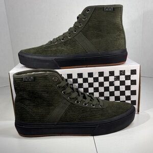 NWT Vans Crockett High Decon Sneakers in Olive Corduroy Women’s 8